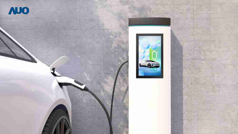 友達〝EVSE車用充電樁解決方案〞專為電動汽車充電樁設計，，具有高亮度、、克服戶外艱難環境的耐溫、、、、耐紫外線等特性，，，，並搭載散熱性及擴充性強的高效能工業電腦，，可實現人機互動訴求，，如資訊顯示、、、支付等應用