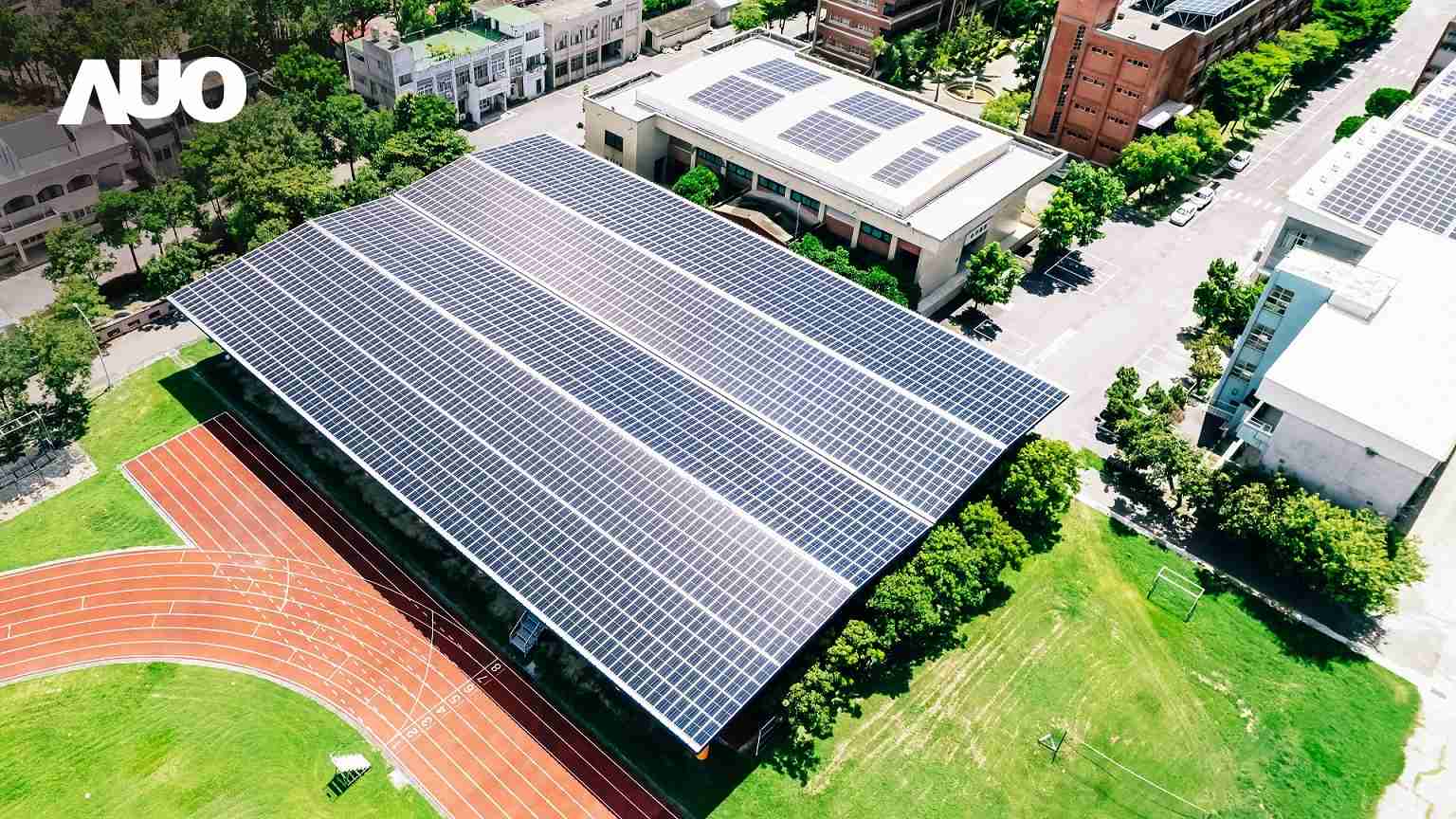 NG大舞台SunSteel光电整合型浪板具备快速安装、、轻量化优势,,,,可提升15%发电效能,,,,通过国际IEC与台湾VPC认证安全、、、、防漏、、耐候标准